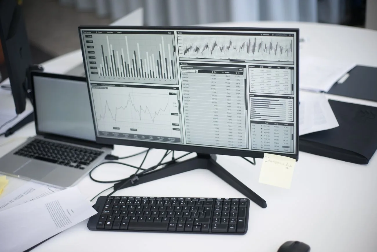 Healthcare analytics dashboard showing patient and operational metrics